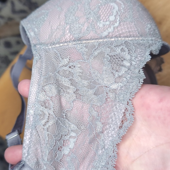 Like New Victoria's Secret Sparkly Silver/Pink Lace Biofit Demi Uplift Bra. - Picture 6 of 6